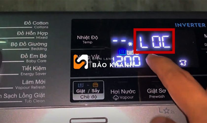 Máy giặt Electrolux báo lỗi LOC: Nguyên nhân & Cách sửa