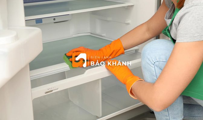 Chia sẻ cách vệ sinh tủ lạnh Hitachi "Sạch bong, Sáng bóng"